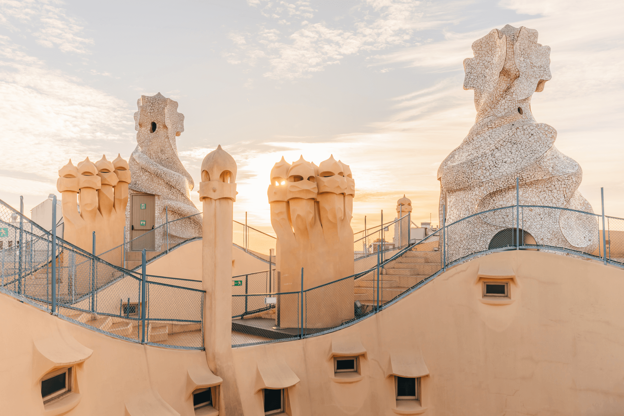 visita pedrera awakening tetto gaudi